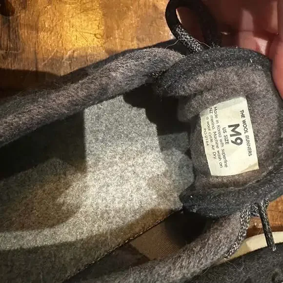 Allbirds Men's Wool Runners Charcoal Gray Sneakers - Picture 3 of 5